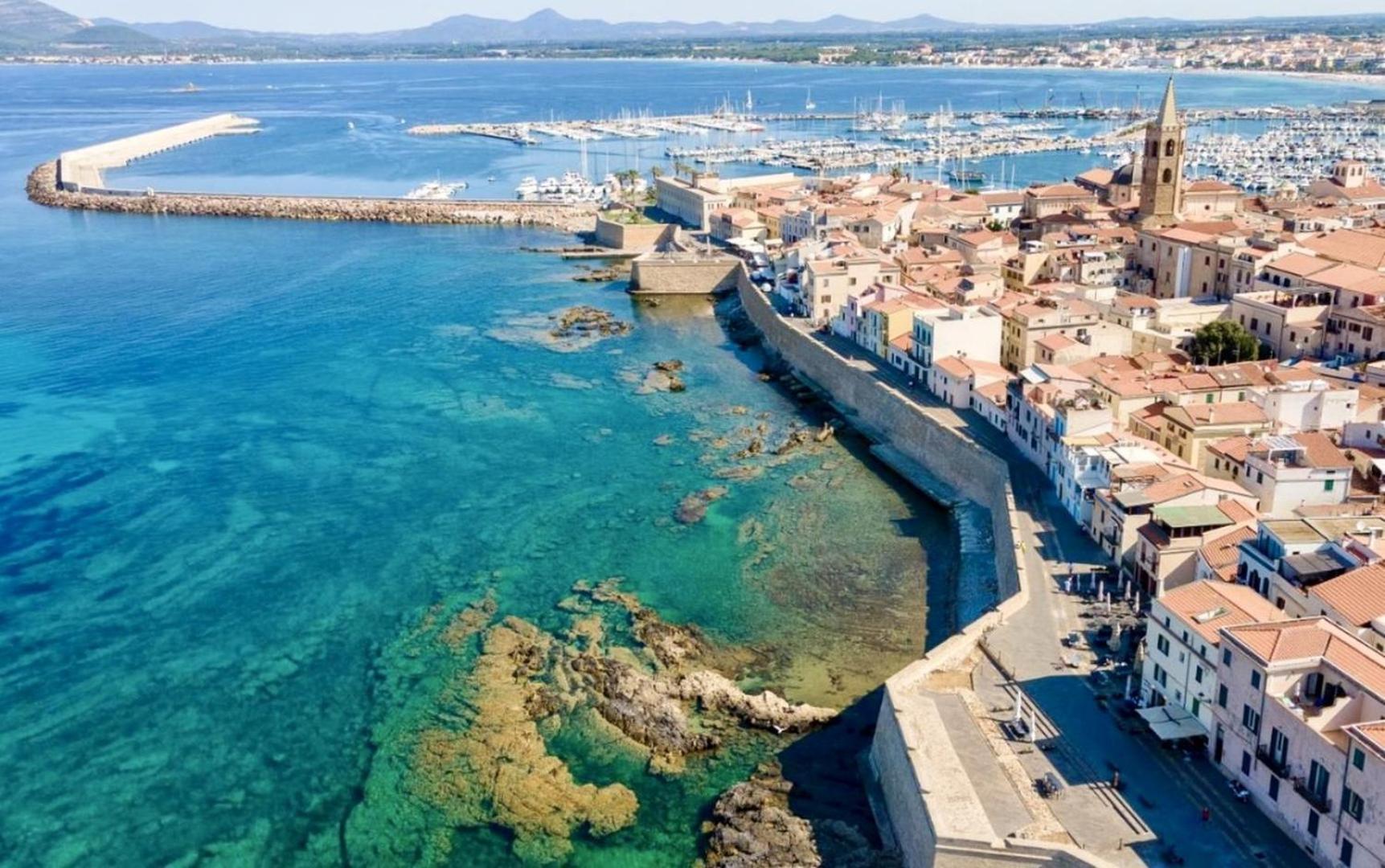 Life - Rooftop Access Location * Alghero